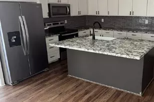 104 Mesquite St, Louise, TX 77455 - Photo 6