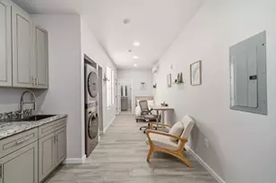 715 28th St, Galveston, TX 77550 - Photo 16
