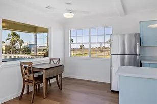 23221 Galceran Dr, Galveston, TX 77554 - Photo 10