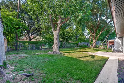 4310 Jorns Street, Houston, TX 77045 - Photo 36