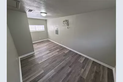 805 17th Ave N W, Texas City, TX 77590 - Photo 6