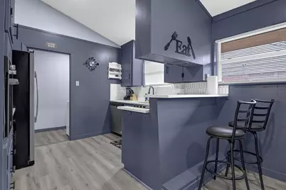 11103 Greenwillow Street, Houston, TX 77035 - Photo 8