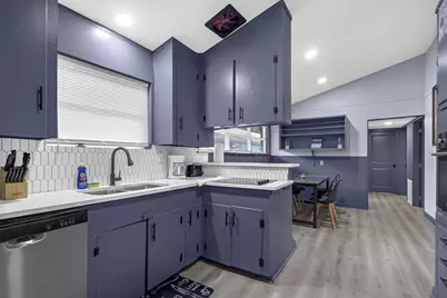 11103 Greenwillow Street, Houston, TX 77035 - Photo 2