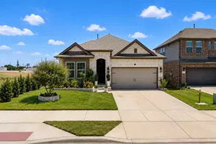 102 Camelia St, Garland, TX 75043 - Photo 2