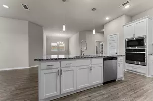 102 Camelia St, Garland, TX 75043 - Photo 10