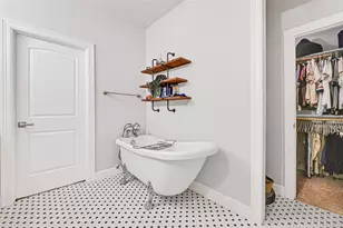 1610 E Bonner St, Houston, TX 77007 - Photo 14