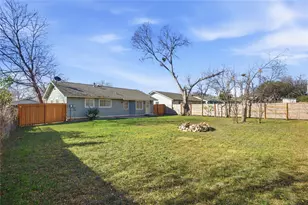 1704 Cherry Orchard Dr, Austin, TX 78745 - Photo 10