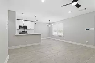 9718 Fillmore St, Houston, TX 77029 - Photo 12