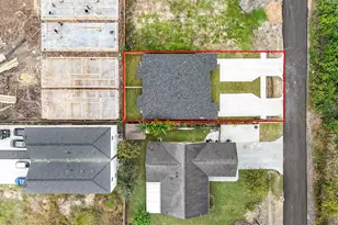 9718 Fillmore St, Houston, TX 77029 - Photo 2