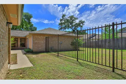 14902 Beechmoor Drive, Houston, TX 77095 - Photo 32