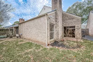 12127 Carriage Hill Dr, Houston, TX 77077 - Photo 18