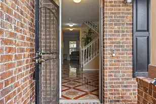 911 Bandon Ln, Houston, TX 77073 - Photo 4