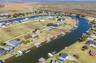 2071 County Rd 291, Bay City, TX 77414 - Photo 34