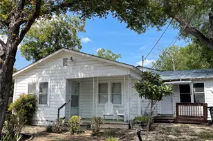 1828 W Mill Street SW, New Braunfels, TX 78130 - Photo 1