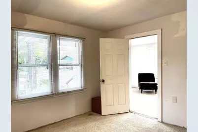 1828 W Mill Street SW, New Braunfels, TX 78130 - Photo 4