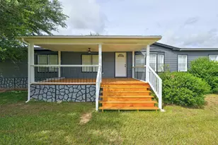 1955 Lauren Ln, Sealy, TX 77474 - Photo 2