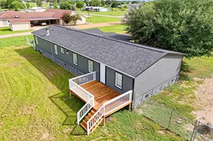 1955 Lauren Ln, Sealy, TX 77474 - Photo 4
