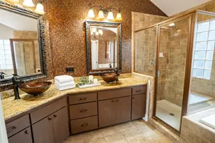 718 W 22nd St, Houston, TX 77008 - Photo 16