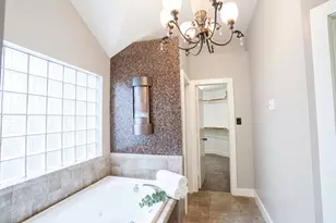 718 W 22nd St, Houston, TX 77008 - Photo 18