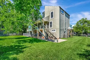 112 Oak Rd, Clear Lake Shores, TX 77565 - Photo 4
