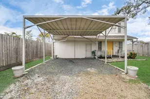 109 Amundsen St, Houston, TX 77009 - Photo 32