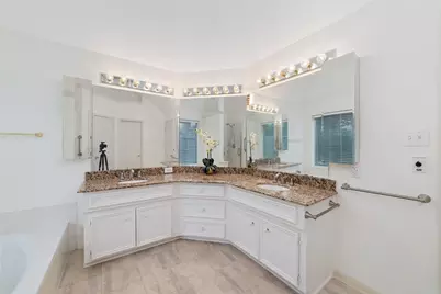 12435 Hazyglen Drive, Houston, TX 77082 - Photo 20