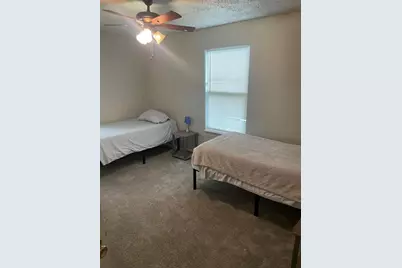 918 Maple Street, Clute, TX 77531 - Photo 12