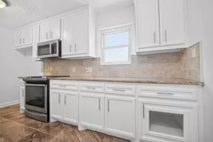 10919 Lockgate Ln, Houston, TX 77048 - Photo 12