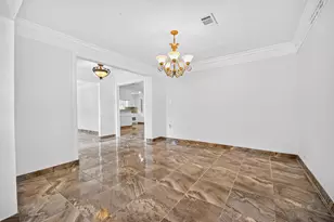 10919 Lockgate Ln, Houston, TX 77048 - Photo 6