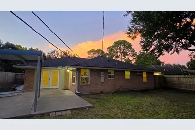5315 Briarbend Drive, Houston, TX 77096 - Photo 8