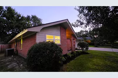 5315 Briarbend Drive, Houston, TX 77096 - Photo 4