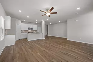 238 Magnolia Laurel Dr, Alvin, TX 77511 - Photo 10