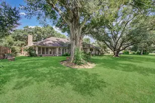 2719 E Pebble Beach Dr, Missouri City, TX 77459 - Photo 36
