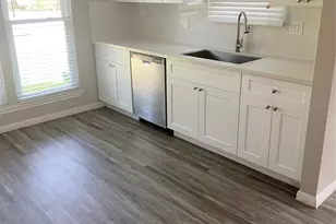 7519 San Benito Dr, Houston, TX 77083 - Photo 2