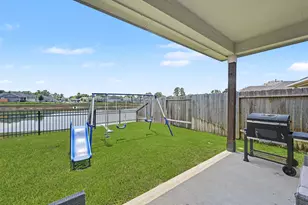 1118 Bending Trl Dr, Tomball, TX 77375 - Photo 32