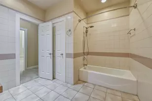 2309 Harborside Dr, Galveston, TX 77550 - Photo 24