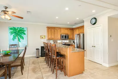 325 Admiral Circle, Tiki Island, TX 77554 - Photo 14