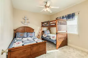 325 Admiral Cir, Tiki Island, TX 77554 - Photo 24