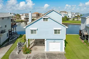 325 Admiral Cir, Tiki Island, TX 77554 - Photo 2