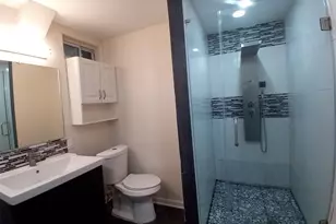 1019 E 32nd St, Houston, TX 77022 - Photo 8