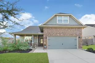 13210 Torino Dr, Mont Belvieu, TX 77535 - Photo 2