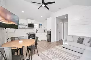 5324 Avenue L, Galveston, TX 77551 - Photo 16