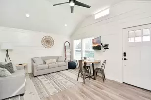 5324 Avenue L, Galveston, TX 77551 - Photo 8