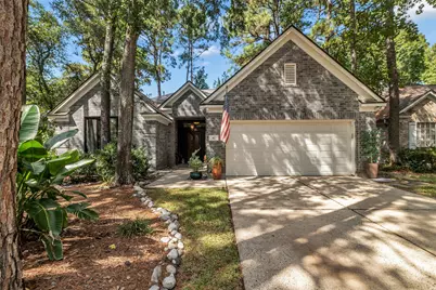 42 Tranquil Glade Place, The Woodlands, TX 77381 - Photo 2