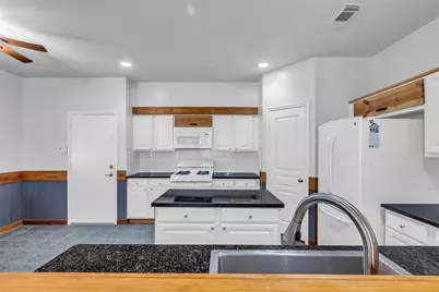 42 Tranquil Glade Place, The Woodlands, TX 77381 - Photo 18