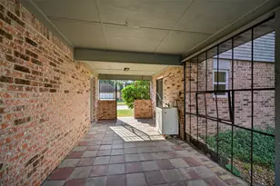 4735 Charade Dr, Houston, TX 77066 - Photo 14