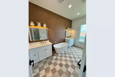 13014 Buccaneer Parkway, Freeport, TX 77541 - Photo 6