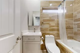 426 Middle St, Houston, TX 77003 - Photo 24