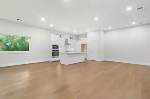836 Fisher St, Houston, TX 77018 - Photo 8