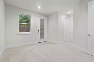 836 Fisher St, Houston, TX 77018 - Photo 4